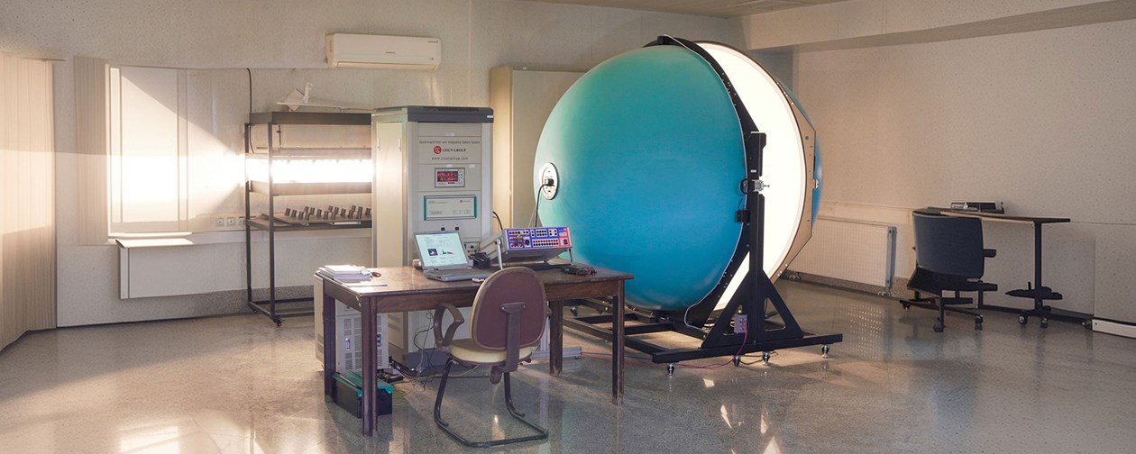 Lighting Laboratory (Lamps and Luminier)